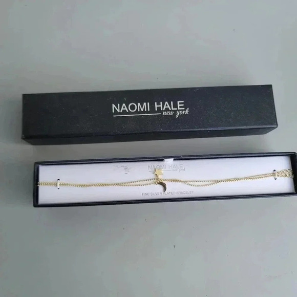 Naomi Hale Gold Color Braslet Fine SILVER plated Moon Star - Picture 1 of 6